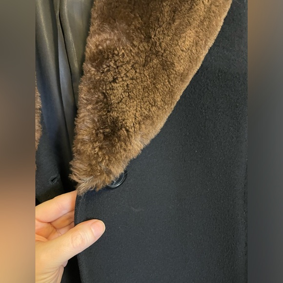 Calvin Klein wool coat with beaver fur collar menswear style womens wool coat - Picture 4 of 15